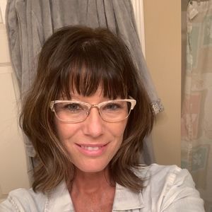 Meet your Posher, Renea